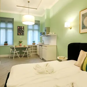 Ozone Silver&gold Apartmán