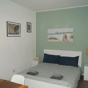 House Naviglio Quattro Apartment Milan