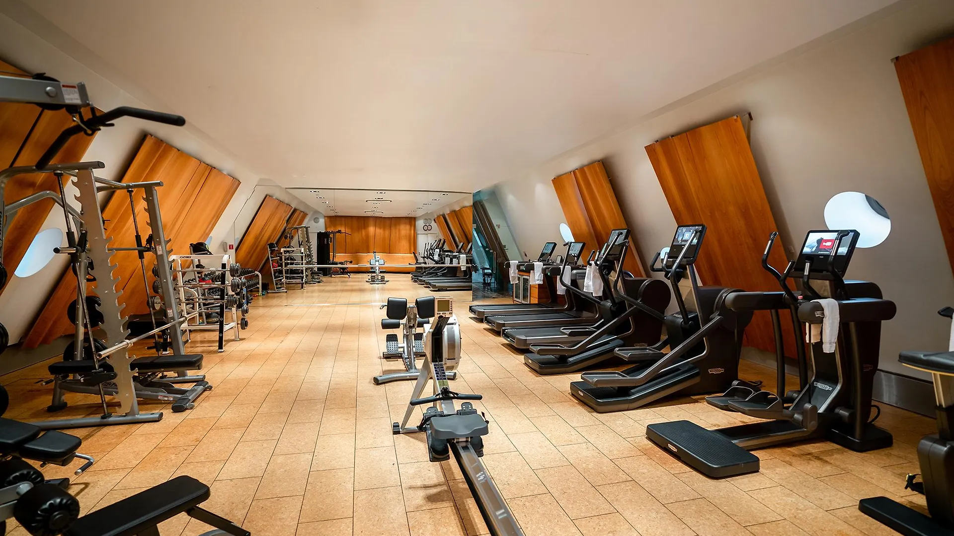 Four Seasons Hotel Gresham Palace בודפשט 5*,